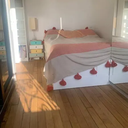 Entier - Buttes Chaumont Apartment *